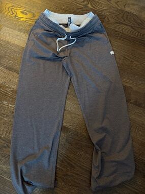 Vuori Heather Charcoal Sweatpants